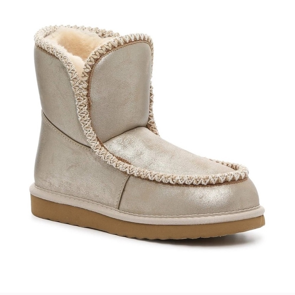 Crown Vintage Metallic Winter Boots